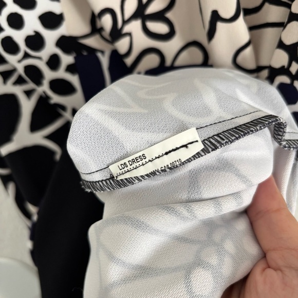 Joseph Ribkoff Women's Size 12 Multicolor Floral Cap Sleeve Shift Dress - Picture 4 of 6